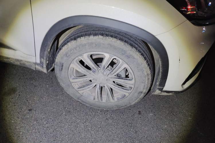 Used Chery Tiggo 8 2021 Kunpeng Edition 290TGDI Automatic Zhubfeng Version Right Front Wheel Hub