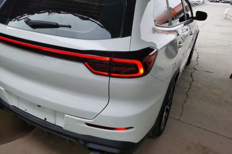 Used Chery Tiggo 8 2021 Kunpeng Edition 390TGDI Automatic Zhubfeng+ Version Right Rear Taillight