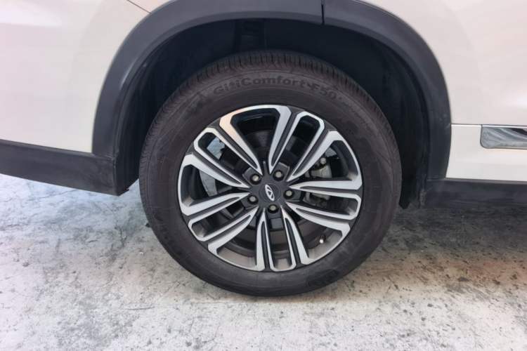 Used Chery Tiggo 8 2021 Kunpeng Edition 390TGDI Automatic Fuyao Version Right Rear Wheel Hub