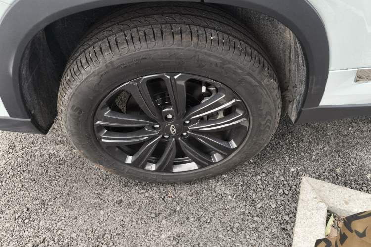 Used Chery Tiggo 8 2021 1.5 TCI Manual Siberia Edition 5 Seats Right Rear Wheel Hub