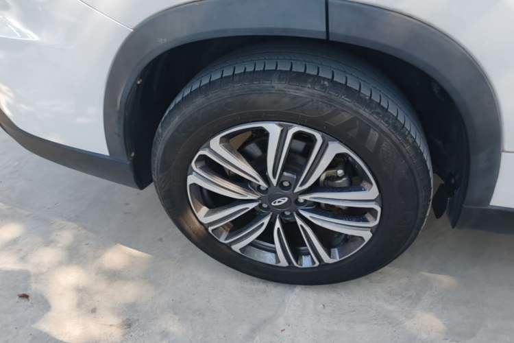 Used Chery Tiggo 8 2021 Kunpeng Edition 290TGDI Automatic Fuyao Version Right Rear Wheel Hub