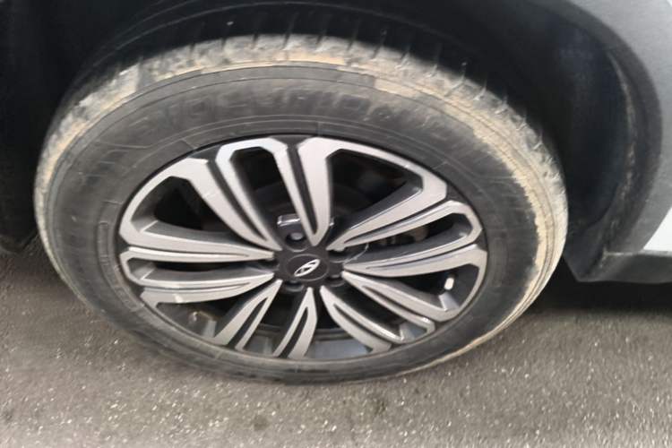 Used Chery Tiggo 8 2021 Kunpeng Edition 390TGDI Automatic Zhubfeng Version Right Rear Wheel Hub