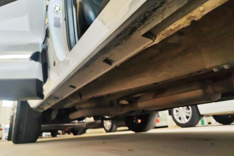 Used Chery Tiggo 8 2021 Kunpeng Edition 390TGDI Automatic Zhubfeng Version Right Side Sill