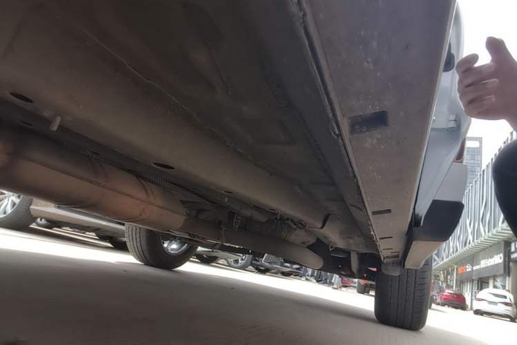 Used Chery Tiggo 8 2021 Kunpeng Edition 390TGDI Automatic Fuyao Version Right Side Sill
