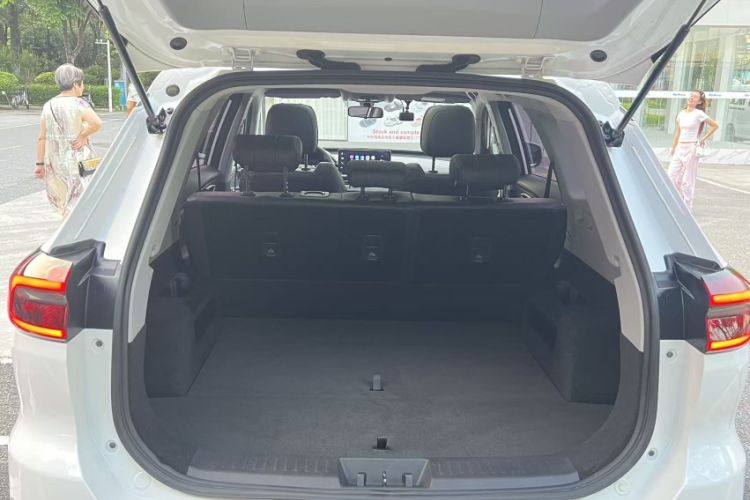 Used Chery Tiggo 8 2021 Kunpeng Edition 390TGDI Automatic Zhubfeng Version Trunk