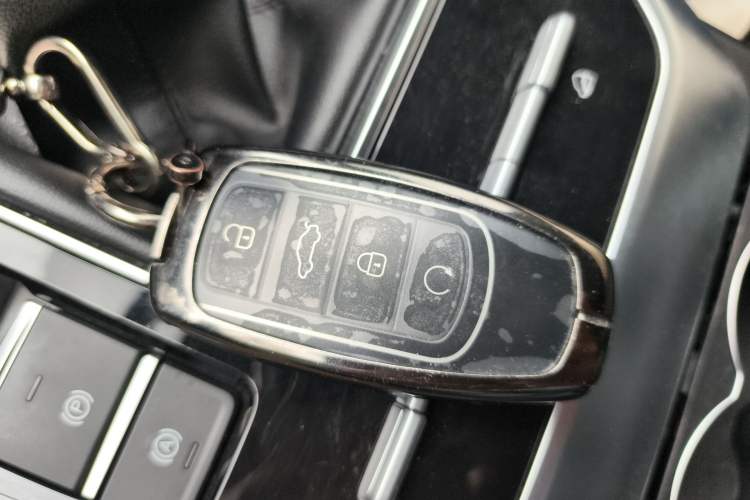 Used Chery Tiggo 8 2021 1.5 TCI Manual Siberia Edition 5 Seats Vehicle Key