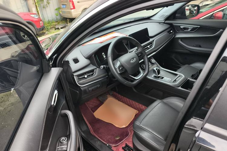 Used Chery Tiggo 8 2022 1.5 TCI Automatic Exclusive Edition 7-Seater Driver Seat