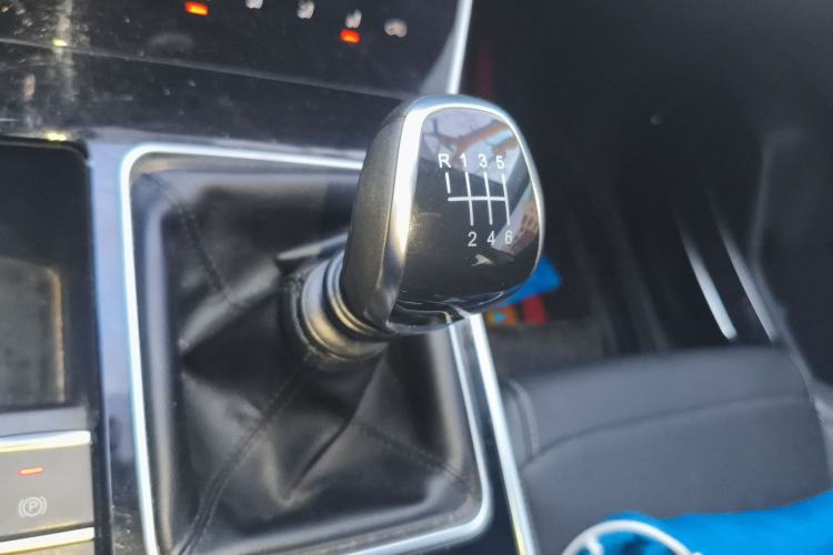Used Chery Tiggo 8 2022 1.5 TCI Manual Special Edition 5 Seats Gear Lever