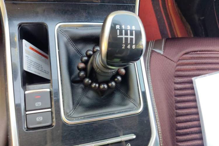 Used Chery Tiggo 8 2022 1.5 TCI Manual Special Edition 7-Seater Gear Lever
