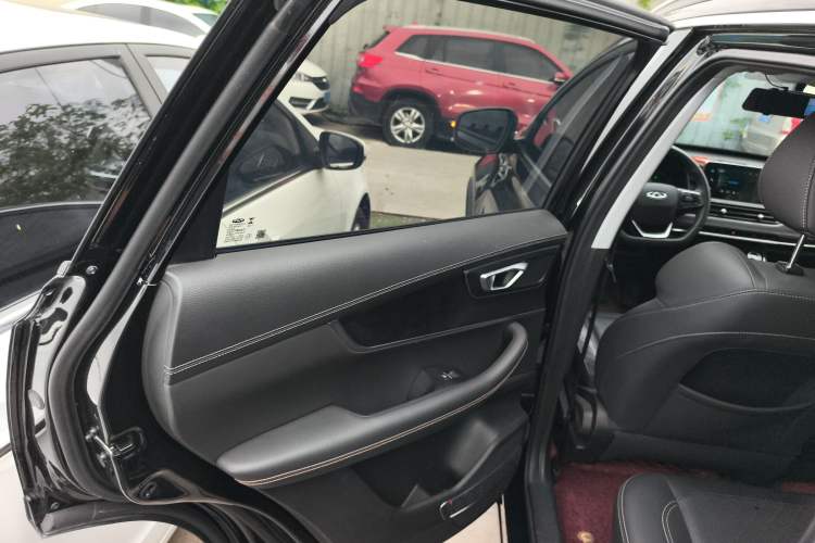 Used Chery Tiggo 8 2022 1.5 TCI Automatic Exclusive Edition 7-Seater Left Rear Door Interior