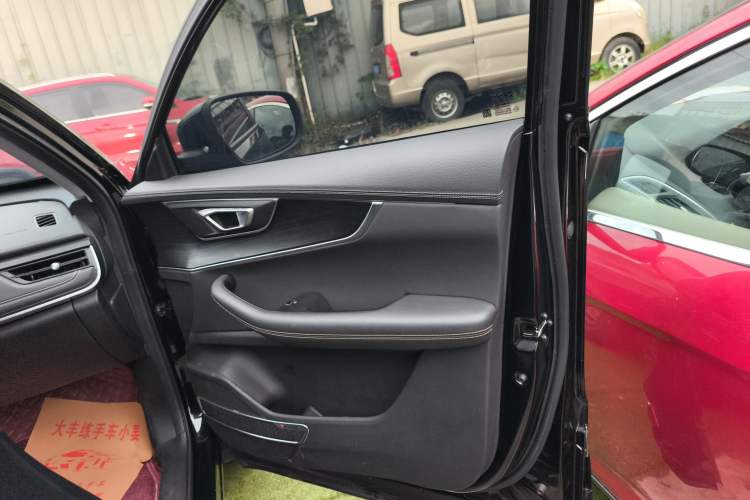 Used Chery Tiggo 8 2022 1.5 TCI Automatic Exclusive Edition 7-Seater Right Front Door Interior