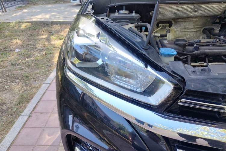 Used Chery Tiggo 8 2022 1.5 TCI Manual Special Edition 7-Seater Right Front Headlight