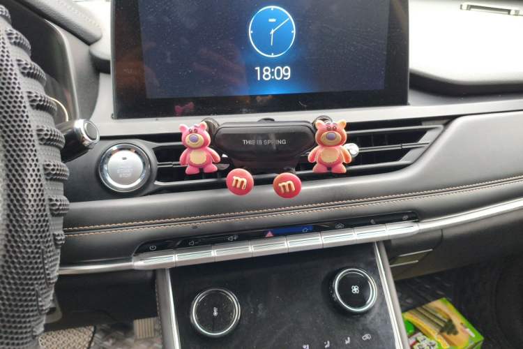 Used Chery Tiggo 8 2022 1.5 TCI Automatic Exclusive Edition 5 Seats Audio And AC Panel