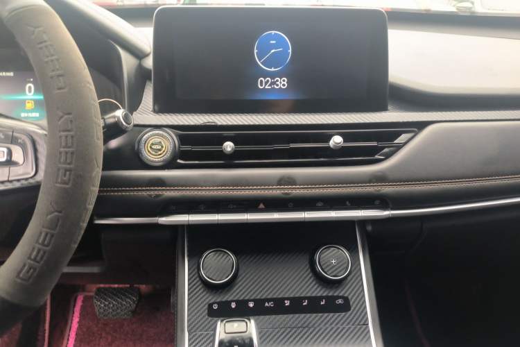 Used Chery Tiggo 8 2022 1.5 TCI Automatic Exclusive Edition 7-Seater Audio And AC Panel