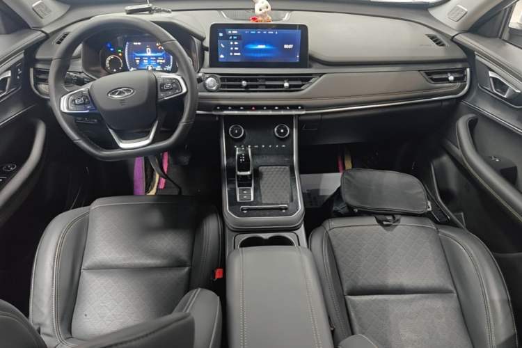 Used Chery Tiggo 8 2022 1.5 TCI Automatic Exclusive Edition 5 Seats Center Console