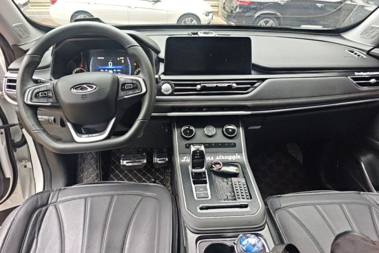 Used Chery Tiggo 8 2022 1.5 TCI Automatic Exclusive Edition 7-Seater Center Console