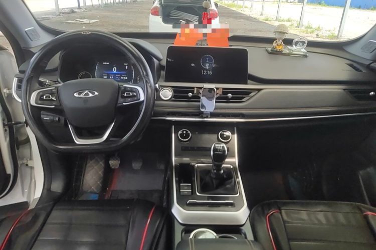 Used Chery Tiggo 8 2022 1.5 TCI Manual Special Edition 5 Seats Center Console