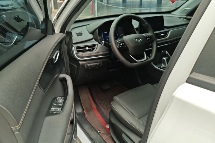 Used Chery Tiggo 8 2022 1.5 TCI Automatic Exclusive Edition 7-Seater Driver Seat