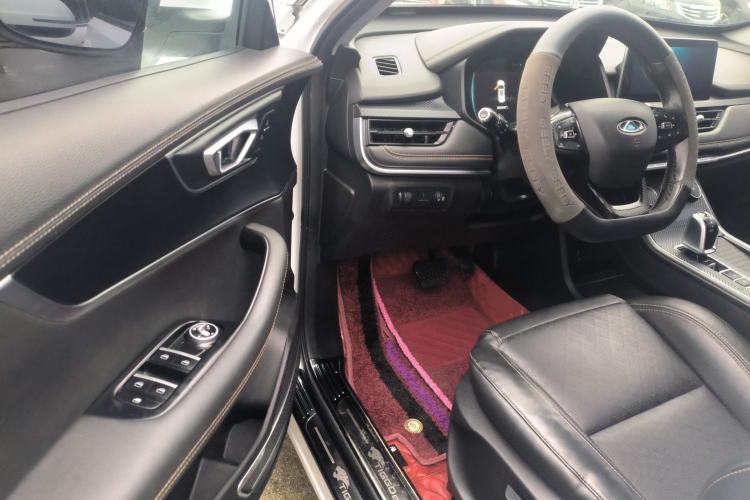Used Chery Tiggo 8 2022 1.5 TCI Automatic Exclusive Edition 7-Seater Driver Seat