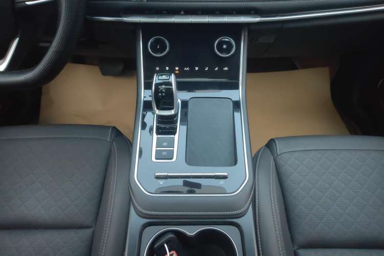 Used Chery Tiggo 8 2022 1.5 TCI Automatic Exclusive Edition 5 Seats Gear Lever