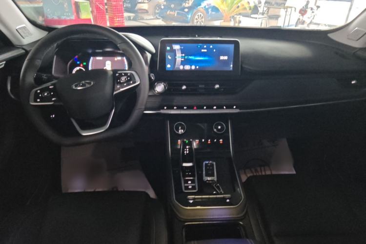 Used Chery Tiggo 8 2022 1.5 TCI Automatic Exclusive Edition 7-Seater Interior 3