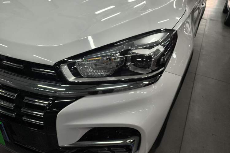 Used Chery Tiggo 8 2022 1.5 TCI Automatic Exclusive Edition 7-Seater Left Front Headlight