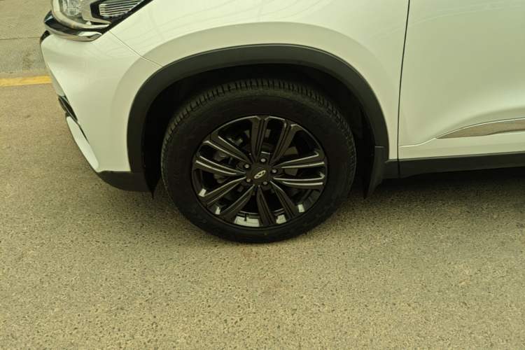 Used Chery Tiggo 8 2022 1.5 TCI Automatic Exclusive Edition 7-Seater Left Front Wheel Hub