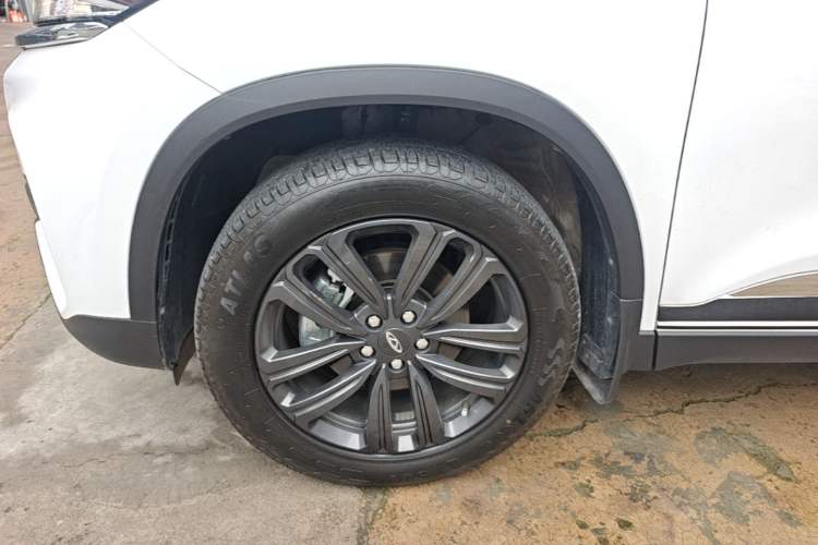 Used Chery Tiggo 8 2022 1.5 TCI Automatic Exclusive Edition 7-Seater Left Front Wheel Hub
