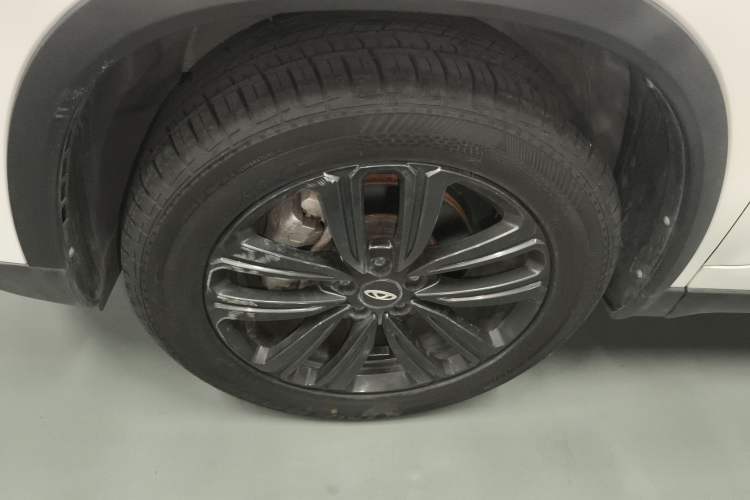 Used Chery Tiggo 8 2022 1.5 TCI Automatic Prestige Edition 5-Seater Left Front Wheel Hub