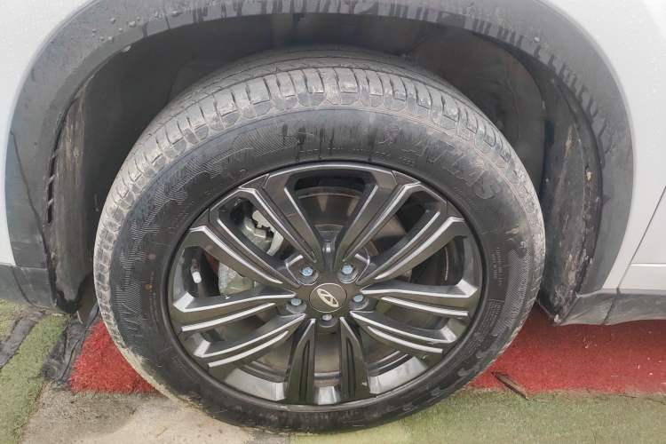 Used Chery Tiggo 8 2022 1.5 TCI Manual Special Edition 5 Seats Left Front Wheel Hub