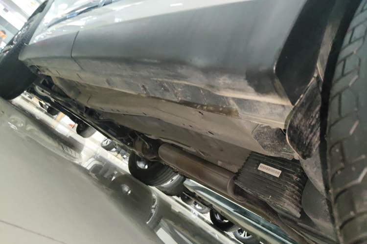 Used Chery Tiggo 8 2022 1.5 TCI Automatic Prestige Edition 5-Seater Left Side Sill