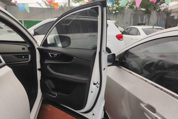 Used Chery Tiggo 8 2022 1.5 TCI Manual Special Edition 5 Seats Right Front Door Interior