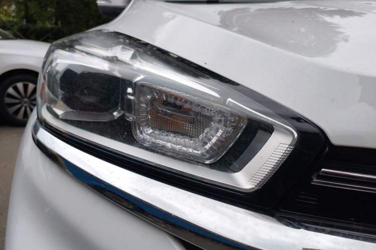 Used Chery Tiggo 8 2022 1.5 TCI Automatic Exclusive Edition 5 Seats Right Front Headlight