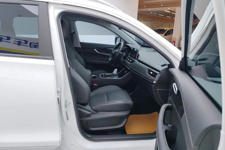 Used Chery Tiggo 8 2022 Revised Version 1.5 TCI Automatic New Dynamic Edition 5 Seats Right Front Seat