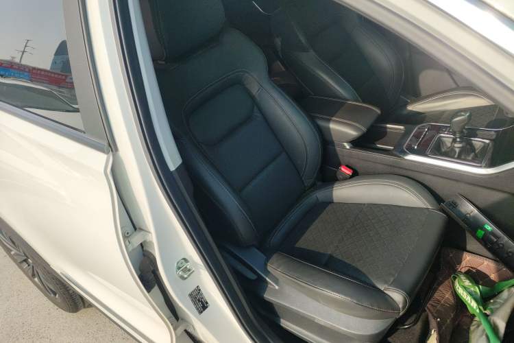 Used Chery Tiggo 8 2022 1.5 TCI Manual Special Edition 5 Seats Right Front Seat