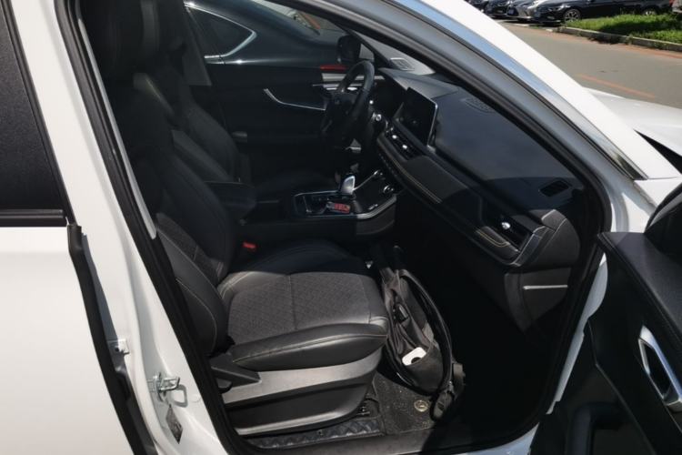 Used Chery Tiggo 8 2022 1.5 TCI Automatic Exclusive Edition 5 Seats Right Front Seat