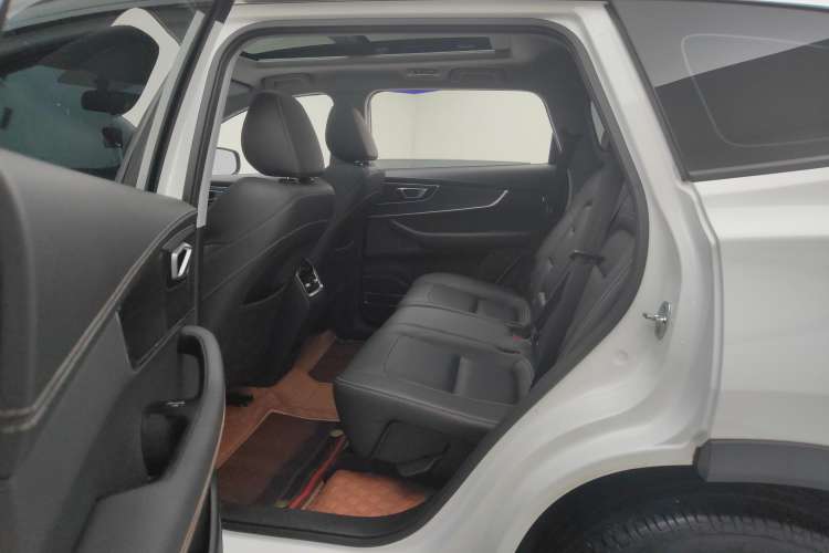 Used Chery Tiggo 8 2022 1.5 TCI Automatic Exclusive Edition 5 Seats Right Rear Seat