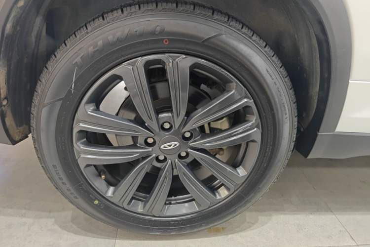 Used Chery Tiggo 8 2022 1.5 TCI Automatic Exclusive Edition 5 Seats Right Rear Wheel Hub