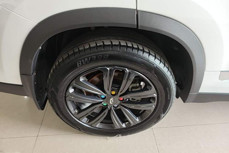 Used Chery Tiggo 8 2022 1.5 TCI Automatic Exclusive Edition 7-Seater Right Rear Wheel Hub