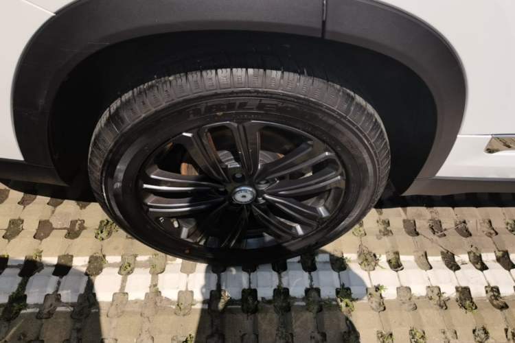 Used Chery Tiggo 8 2022 1.5 TCI Automatic Exclusive Edition 5 Seats Right Rear Wheel Hub