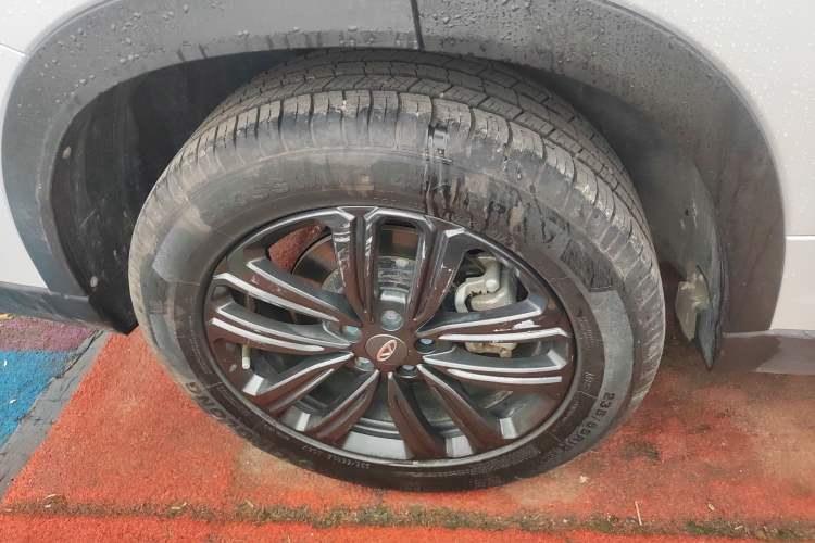 Used Chery Tiggo 8 2022 1.5 TCI Manual Special Edition 5 Seats Right Rear Wheel Hub