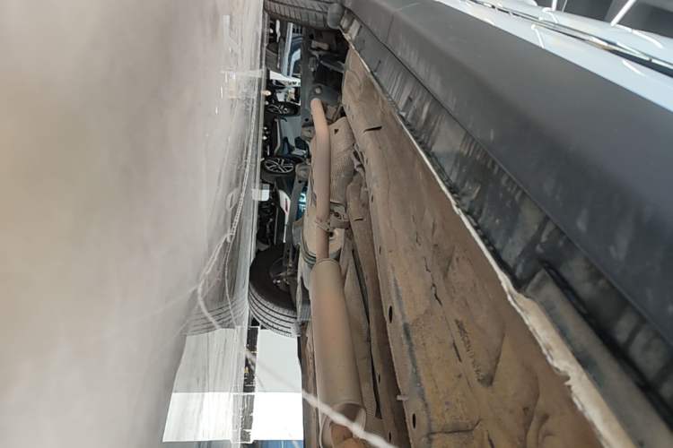 Used Chery Tiggo 8 2022 1.5 TCI Automatic Exclusive Edition 7-Seater Right Side Sill