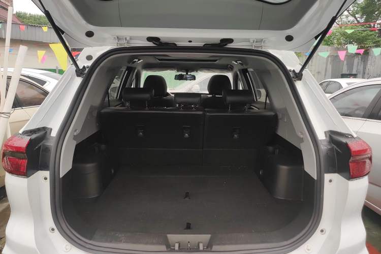 Used Chery Tiggo 8 2022 1.5 TCI Manual Special Edition 5 Seats Trunk