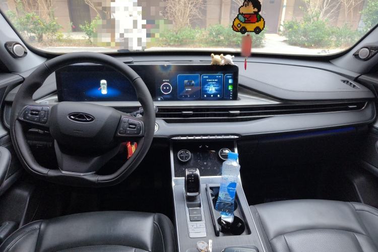 Used Chery Tiggo 8 2023 Kunpeng Edition 290TGDI Automatic Excellence Model Center Console