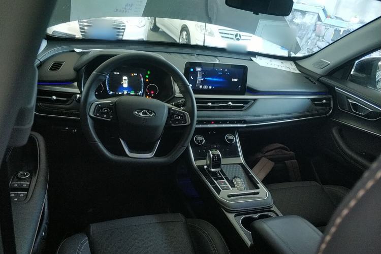 Used Chery Tiggo 8 2023 230TCI Automatic Advanced Edition Center Console