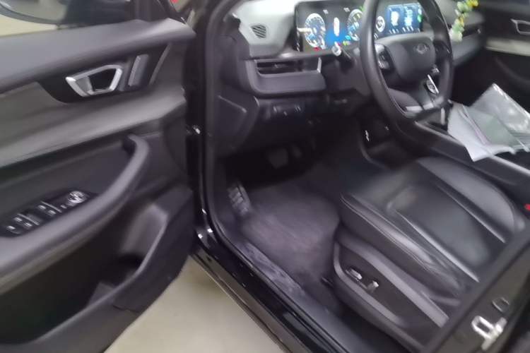 Used Chery Tiggo 8 2023 Kunpeng Edition 290TGDI Automatic Excellence Model Driver Seat