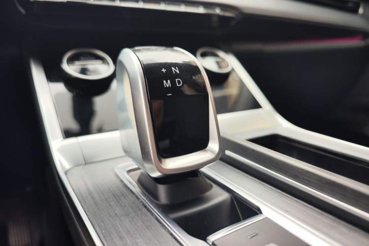 Used Chery Tiggo 8 2023 Kunpeng Edition 290TGDI Automatic Excellence Model Gear Lever