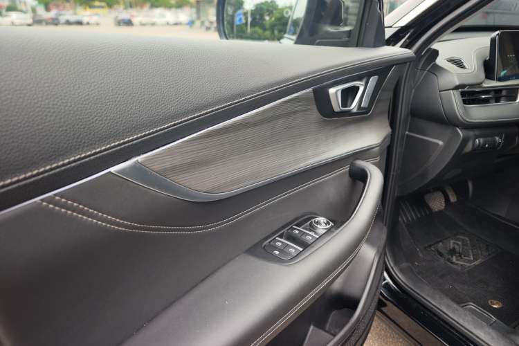 Used Chery Tiggo 8 2023 Kunpeng Edition 290TGDI Automatic Excellence Model Interior 4