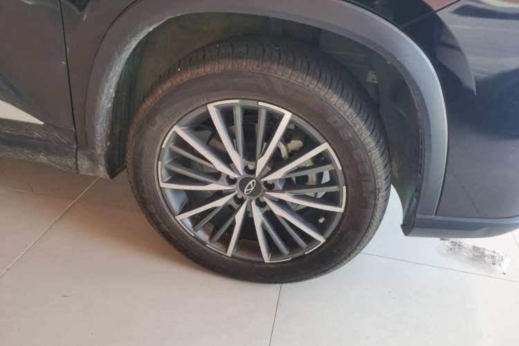 Used Chery Tiggo 8 2023 Kunpeng Edition 290TGDI Automatic Ultra-Enjoyment Version Right Front Wheel Hub