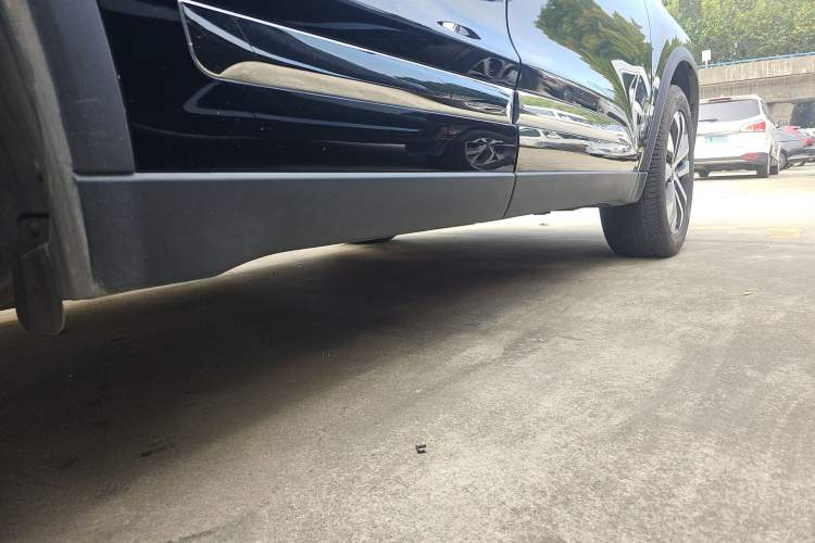Used Chery Tiggo 8 2023 230TCI Automatic Advanced Edition Right Side Sill